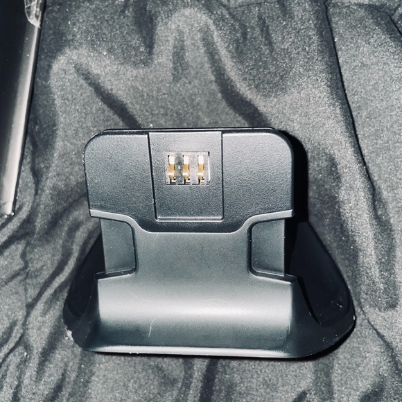 Star Wars limited edition darth Vader Xbox controller with charging stand - Picture 3 of 5